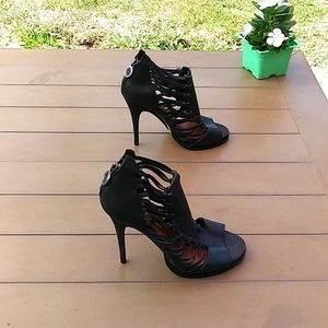 Max studio heels